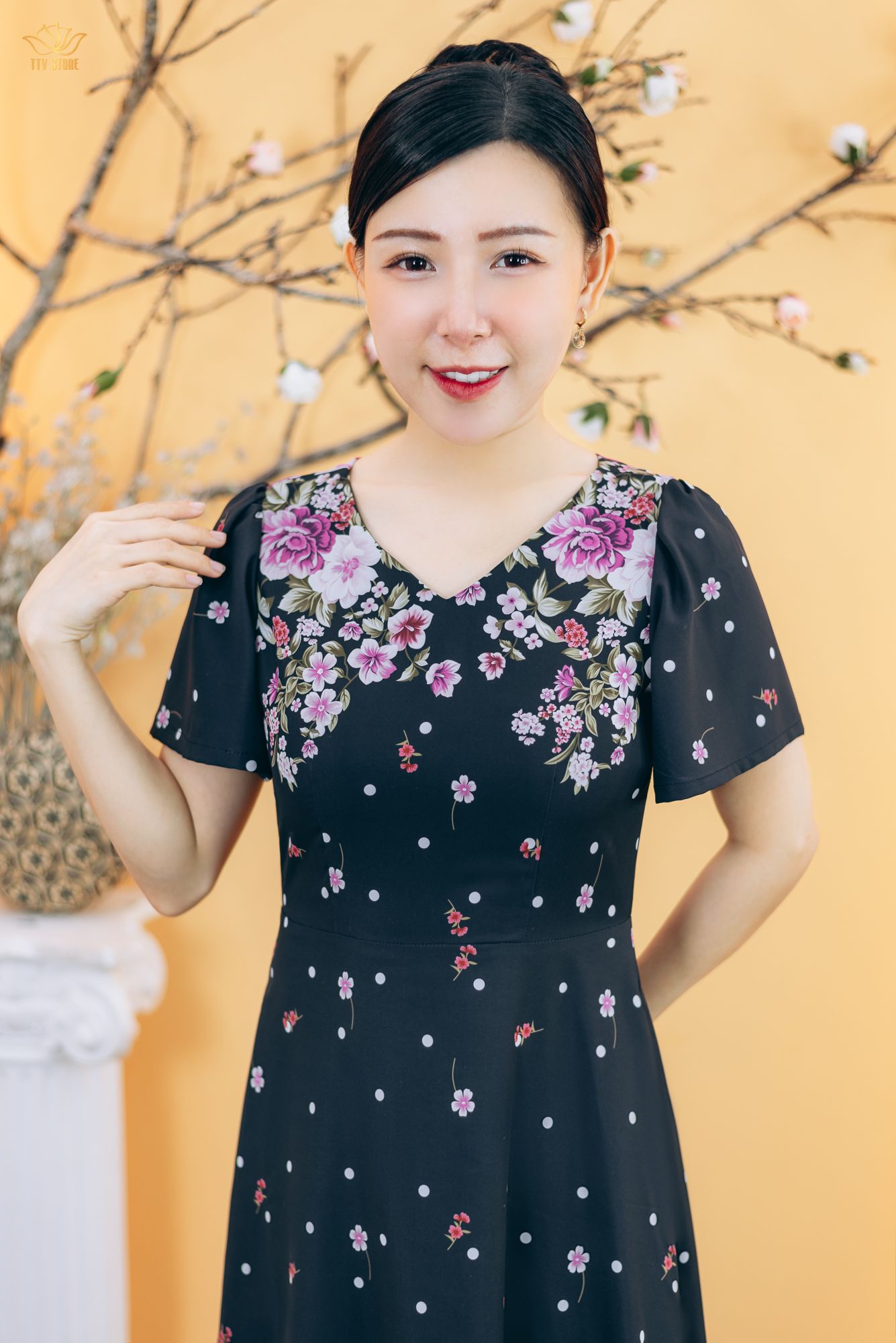 Đầm xòe - Cổ tim tay ngắn - CD - Đen hoa tím - TTV1888