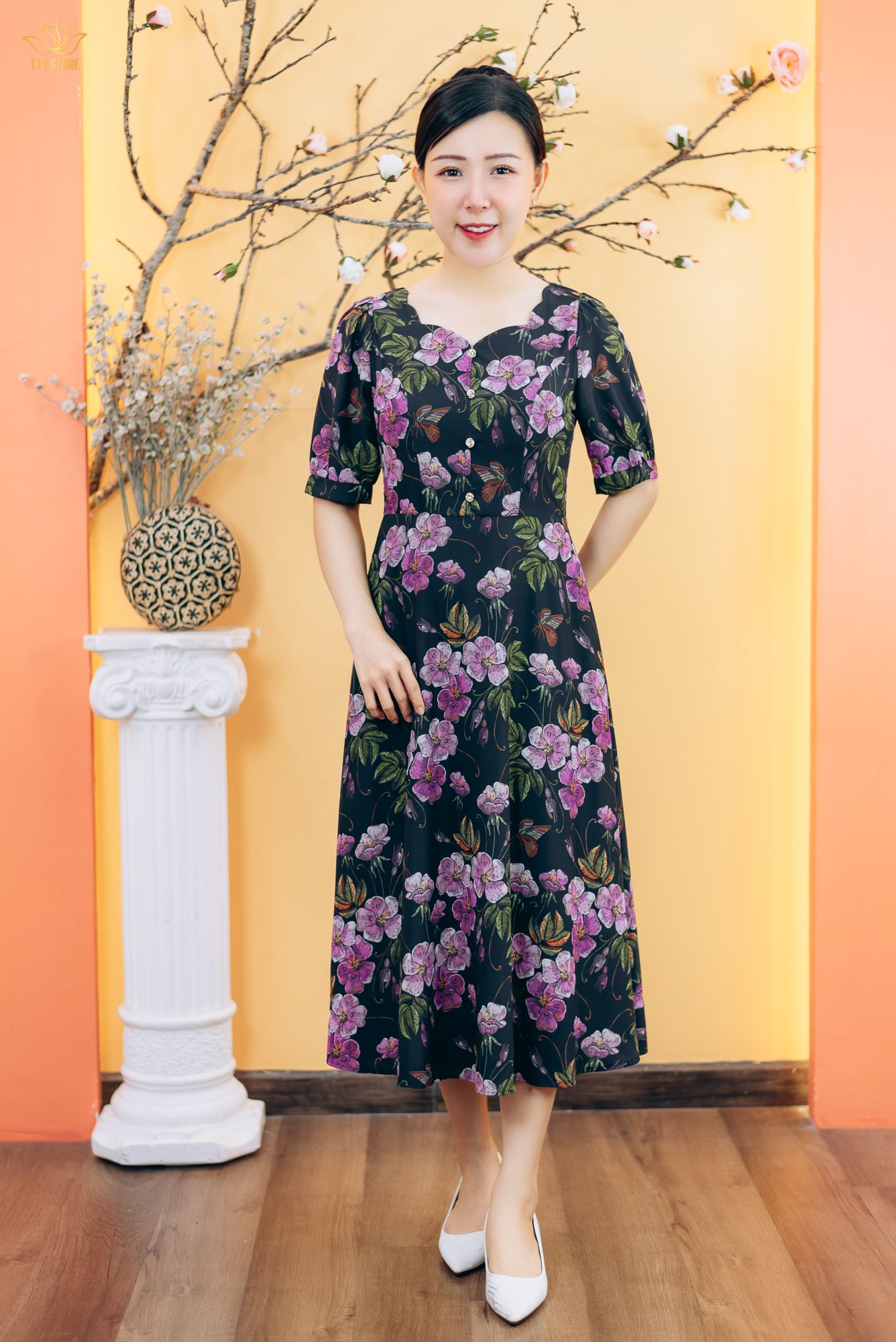 Đầm xòe - Cổ tim sóng nước kết nút tay ngắn - CT - Đen hoa tím - TTV1892