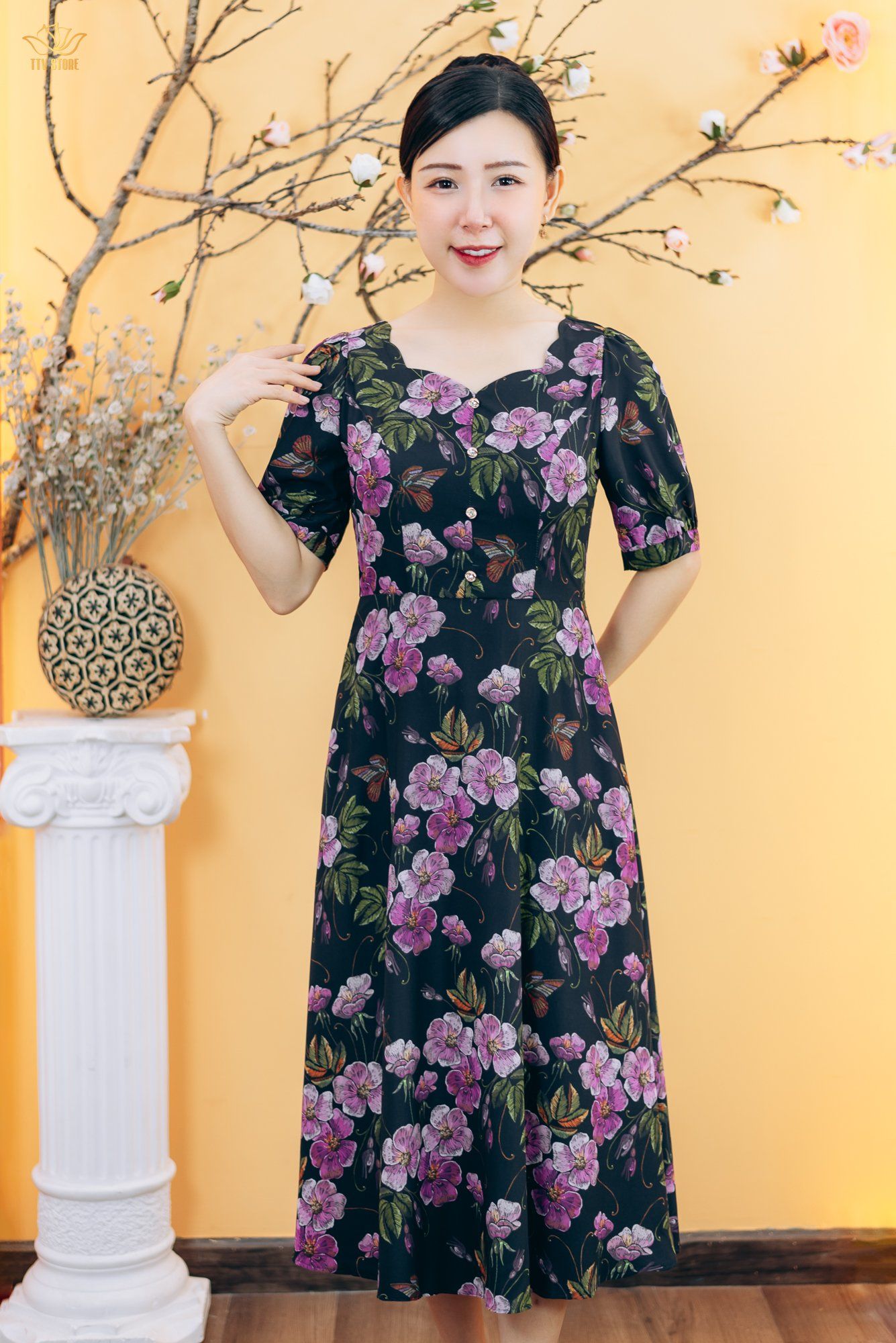 Đầm xòe - Cổ tim sóng nước kết nút tay ngắn - CT - Đen hoa tím - TTV1892