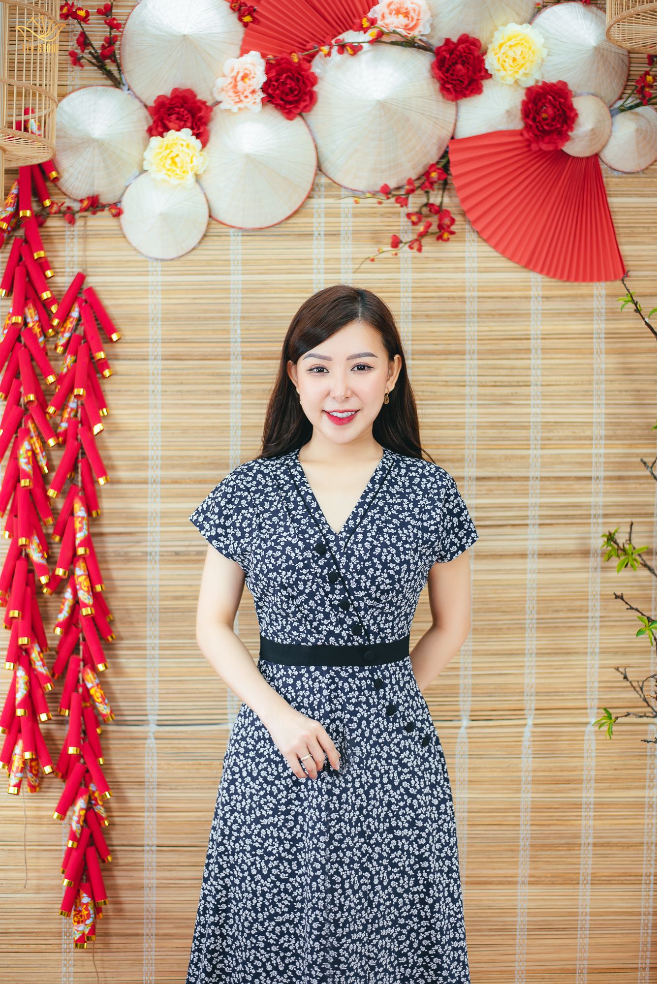 Đầm xòe - Cổ tim viền kết nút tay liền vai - CV - Xanh hoa trắng - TTV1548