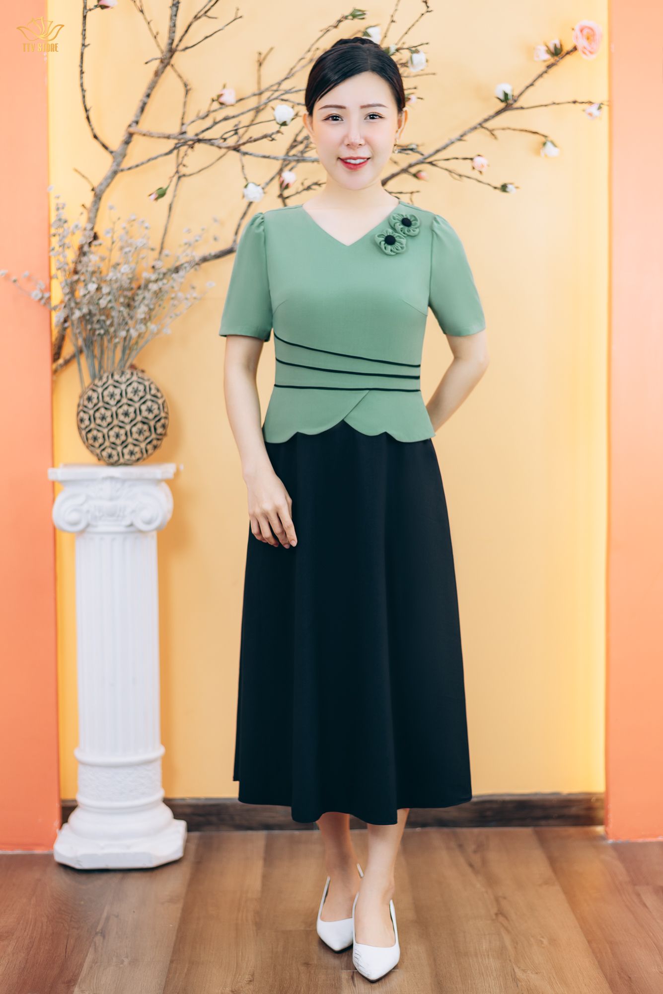 Đầm xòe - Cổ tim kết hoa tay ngắn - CD - Đen xanh đậu - TTV1898