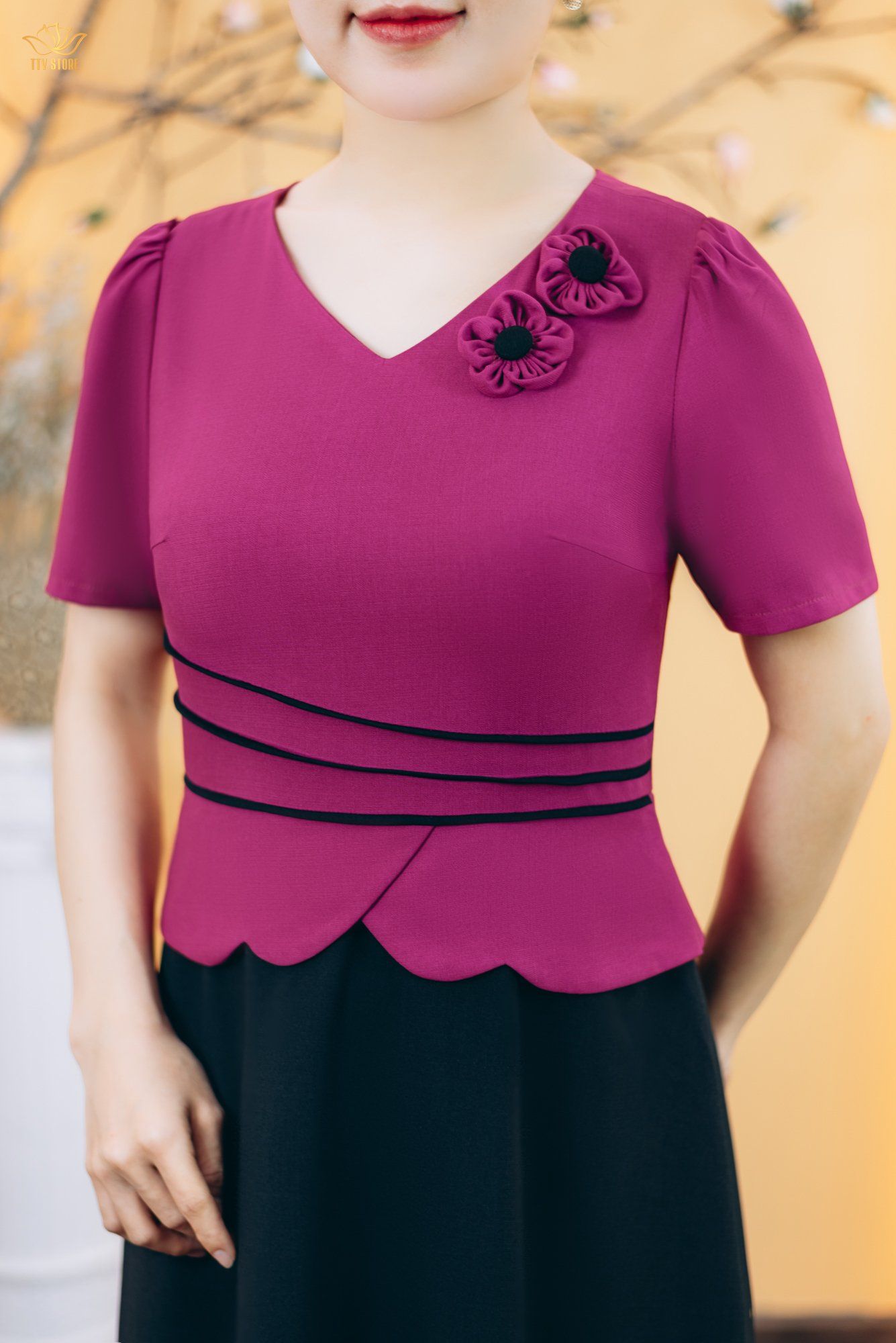 Đầm xòe - Cổ tim kết hoa tay ngắn - CD - Đen hồng - TTV1898