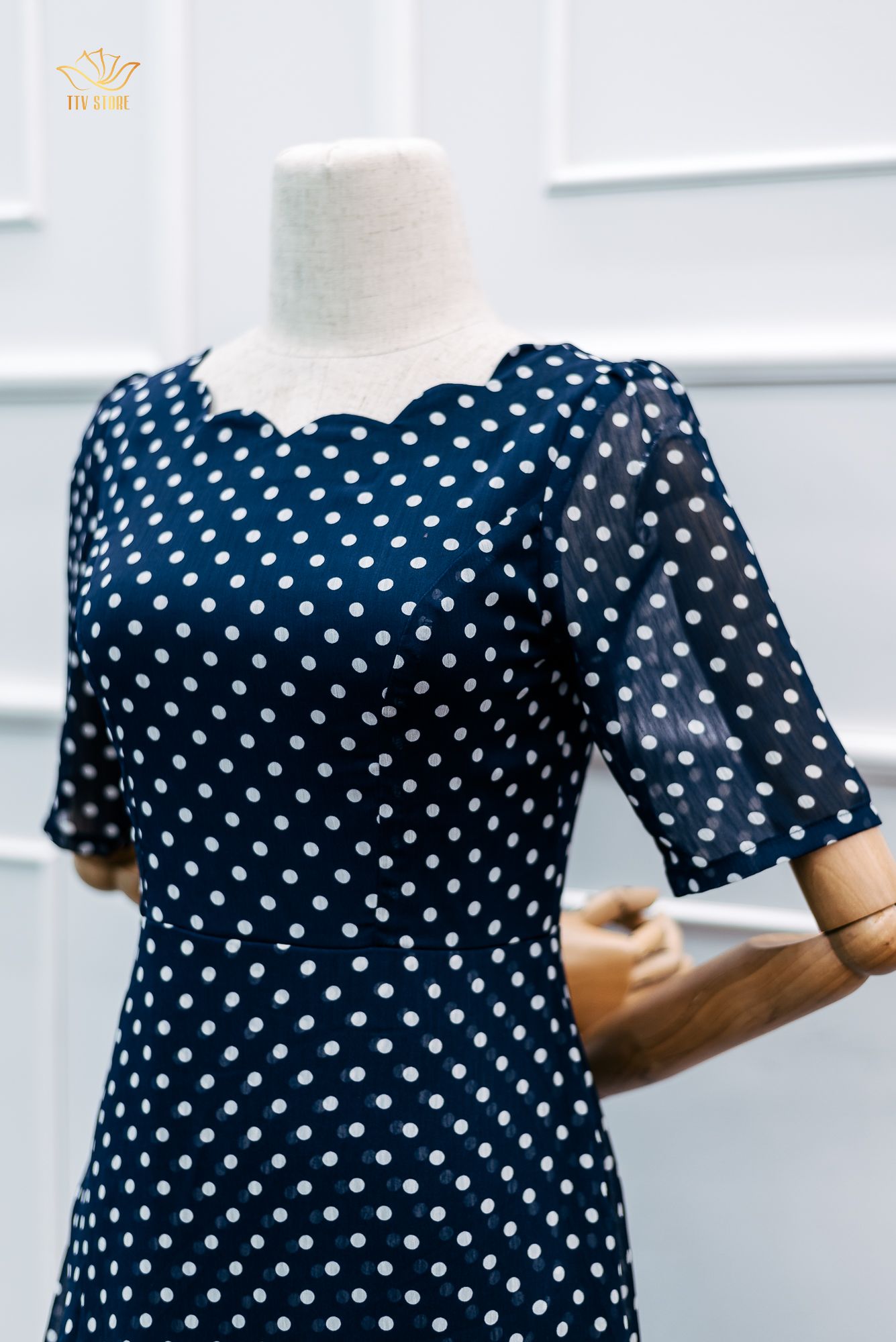 Đầm xoè - Cổ sóng nước tay ngắn - CV - Xanh bi trắng - TTV1015