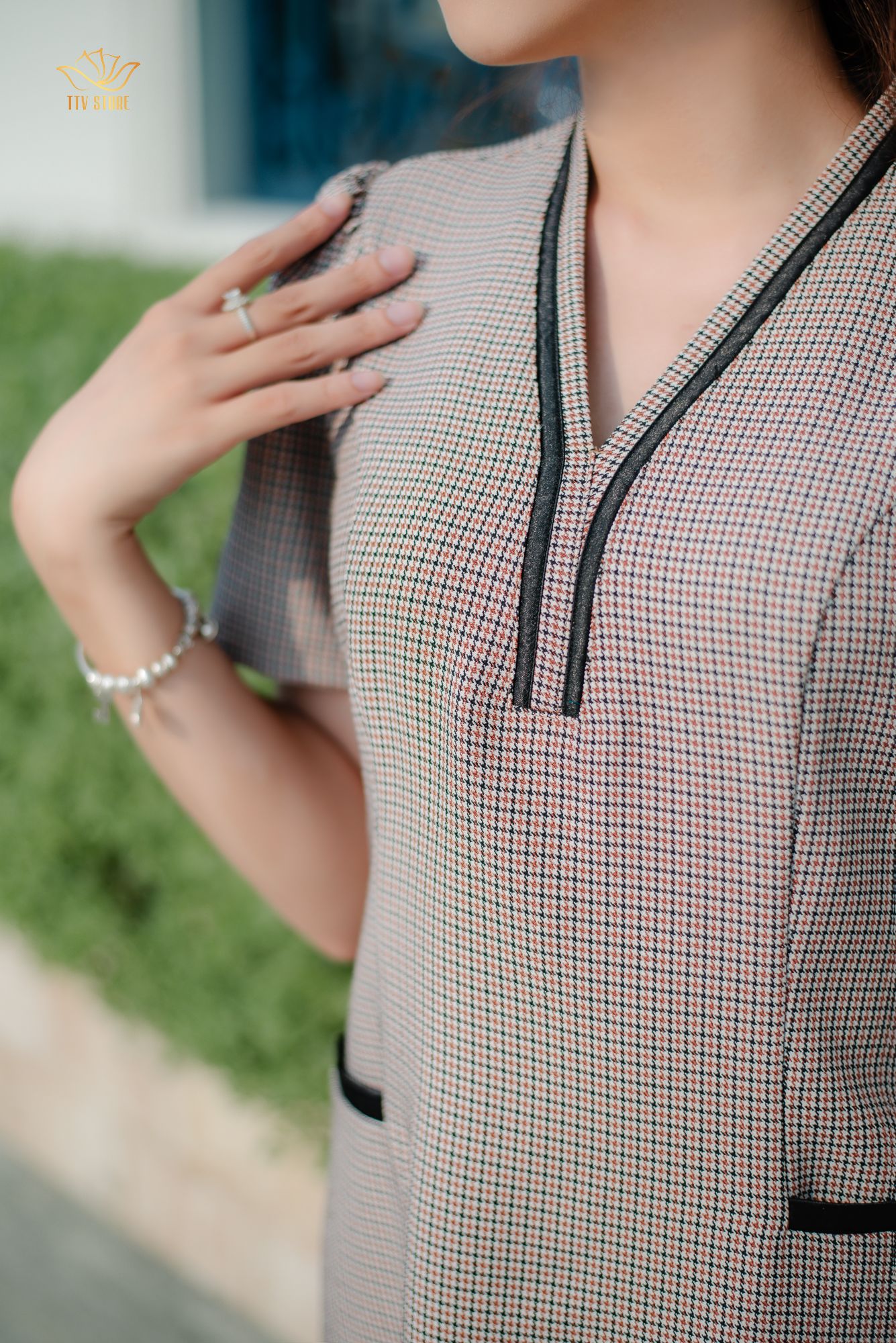 Đầm suông - Cổ tim phối viền - CT - Caro nâu - TTV1278