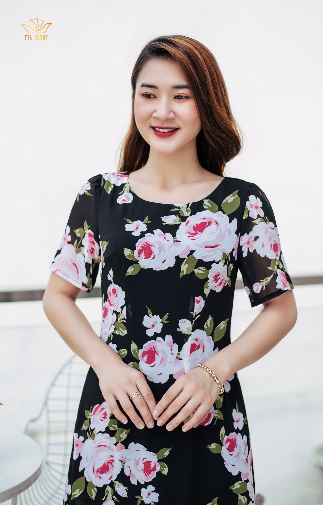 Đầm suông - Cổ tròn tay ngắn - CD - Đen hoa - TTV1032 *
