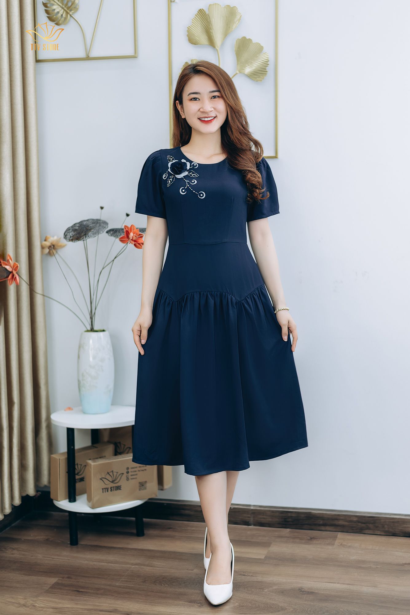 Đầm xòe - Cổ tròn kết hoa tay ngắn - CT - Xanh đen - TTV1282