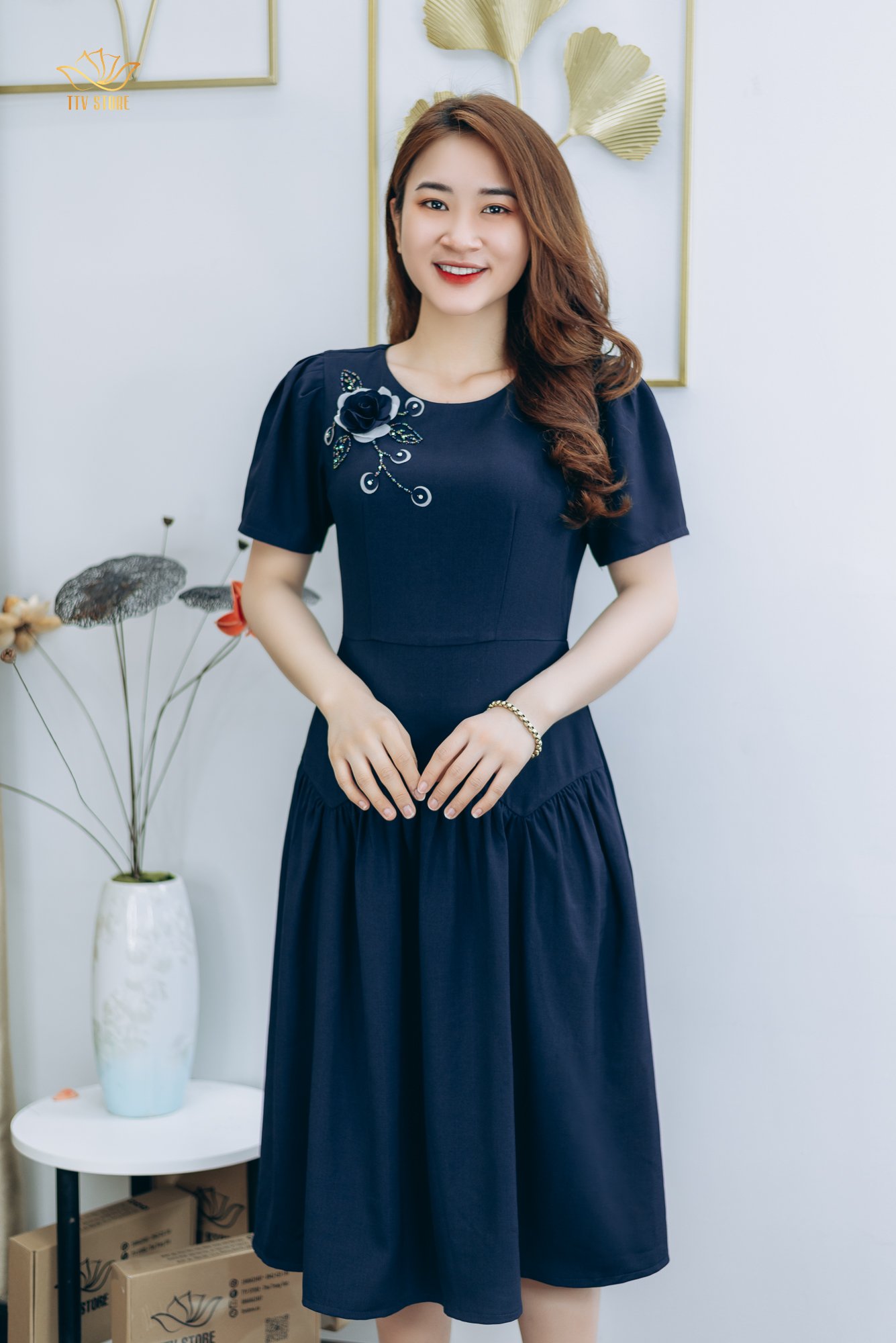 Đầm xòe - Cổ tròn kết hoa tay ngắn - CT - Xanh đen - TTV1282