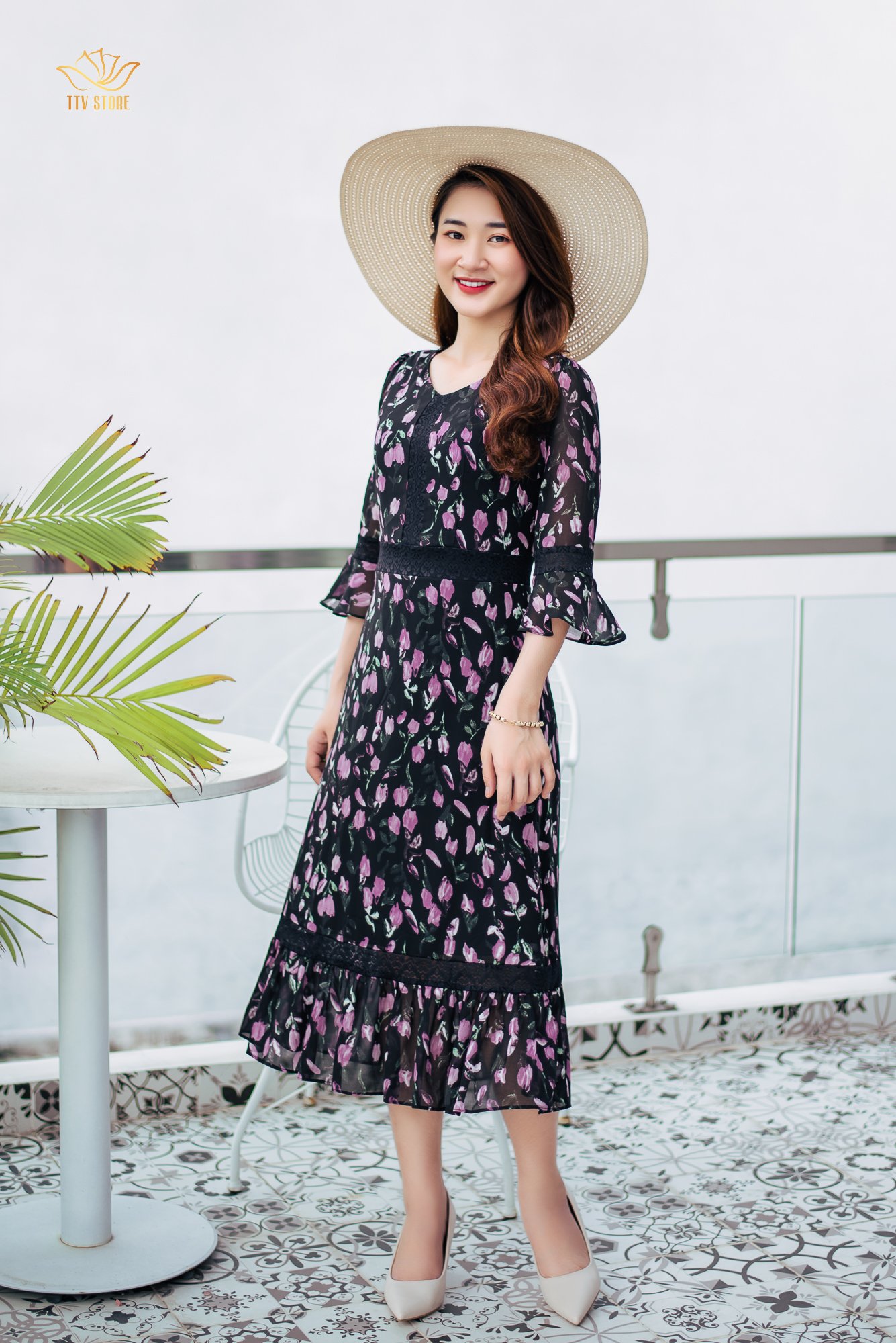 Đầm form A - Cổ tim tay chuông phối ren - CD - Đen hoa tím - TTV1040 *