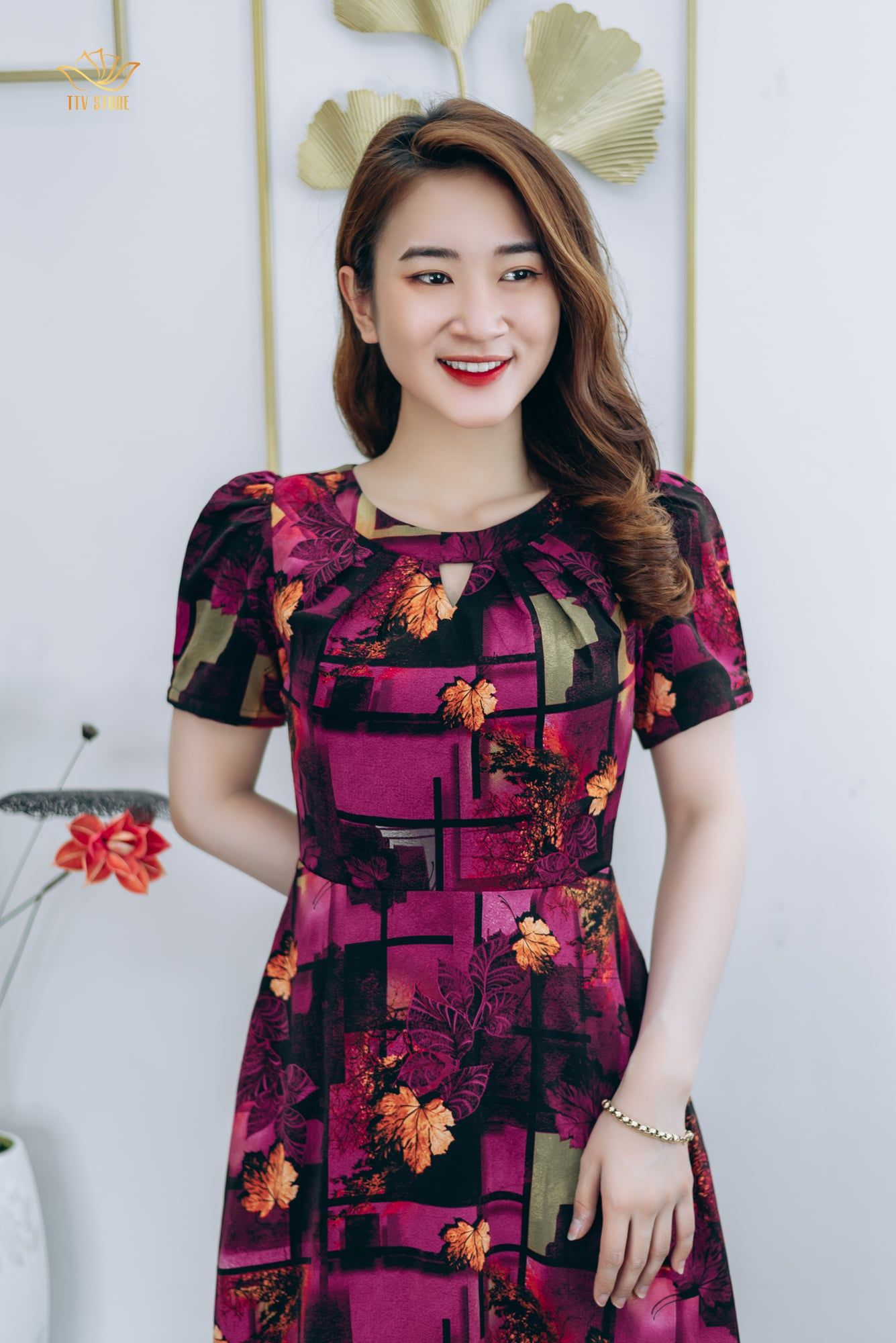 Đầm xòe - Cổ tròn khoét V tay ngắn - CT - TÍm họa tiết - TTV1284