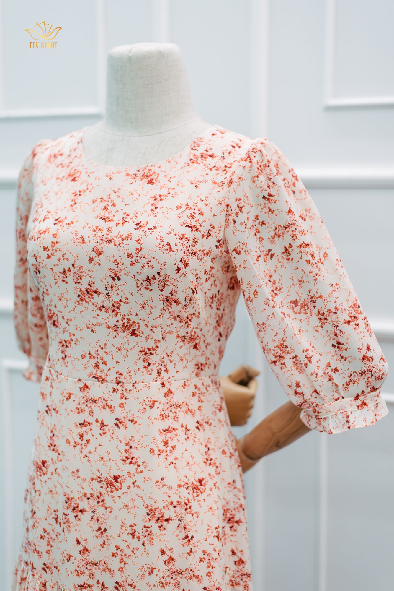 Maxi - Cổ tròn tay lỡ - Kem hoạ tiết - TTV1058 *