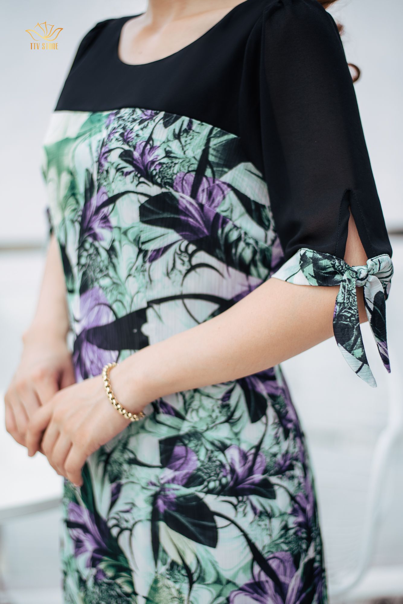 Đầm suông - Cổ tròn tay lỡ cột nơ - CV - Xanh hoạ tiết - TTV1059 *