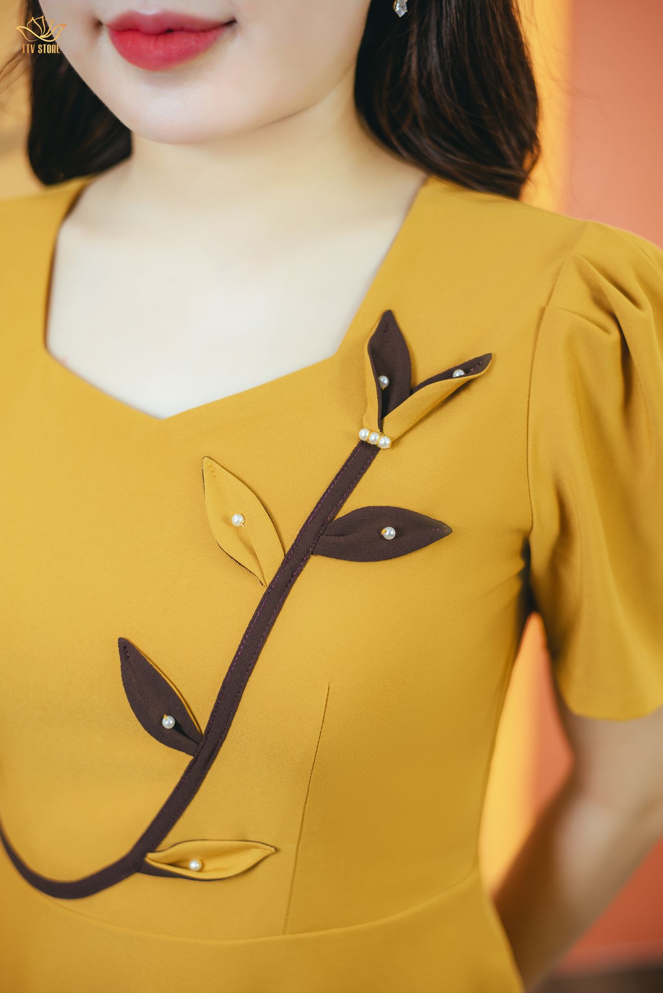 Đầm xòe - Cổ vuông tim kết hoa tay ngắn - CT - Vàng nghệ - TTV1587