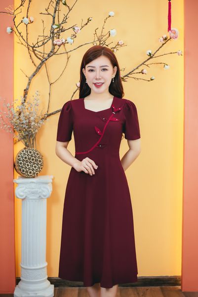 Đầm xòe - Cổ vuông tim kết hoa tay ngắn - CT - Đỏ mận - TTV1587