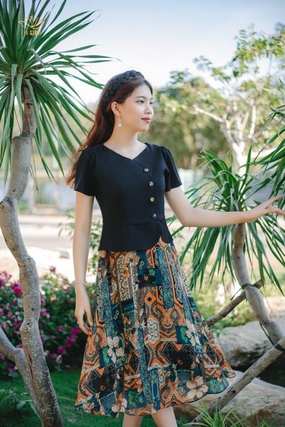 Đầm xòe - Cổ tim kết nút tay ngắn - CD - Đen họa tiết - TTV1344