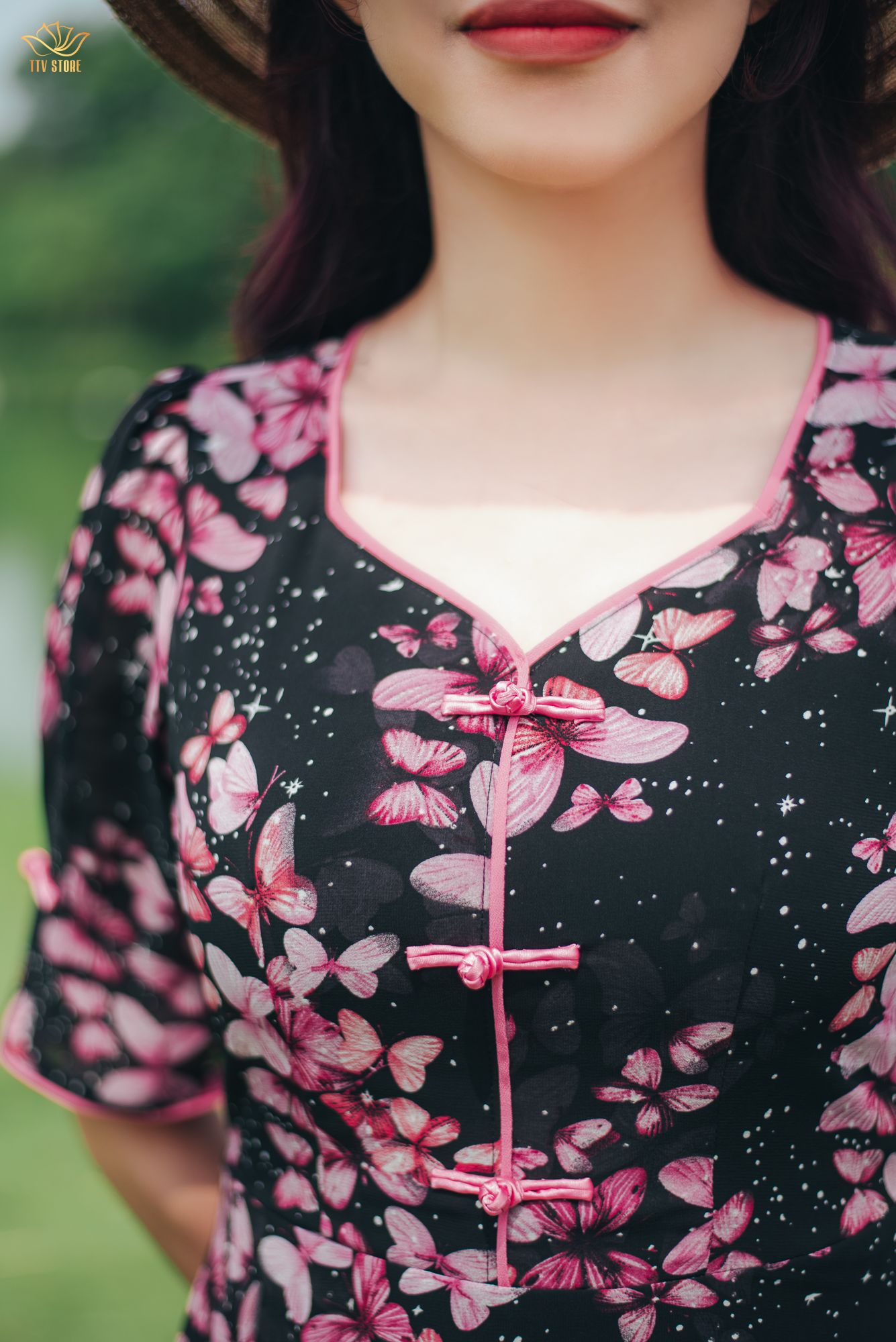 Đầm xòe - Cổ vuông tim nút thắt tàu tay lỡ - CD - Đen họa tiết - TTV1593