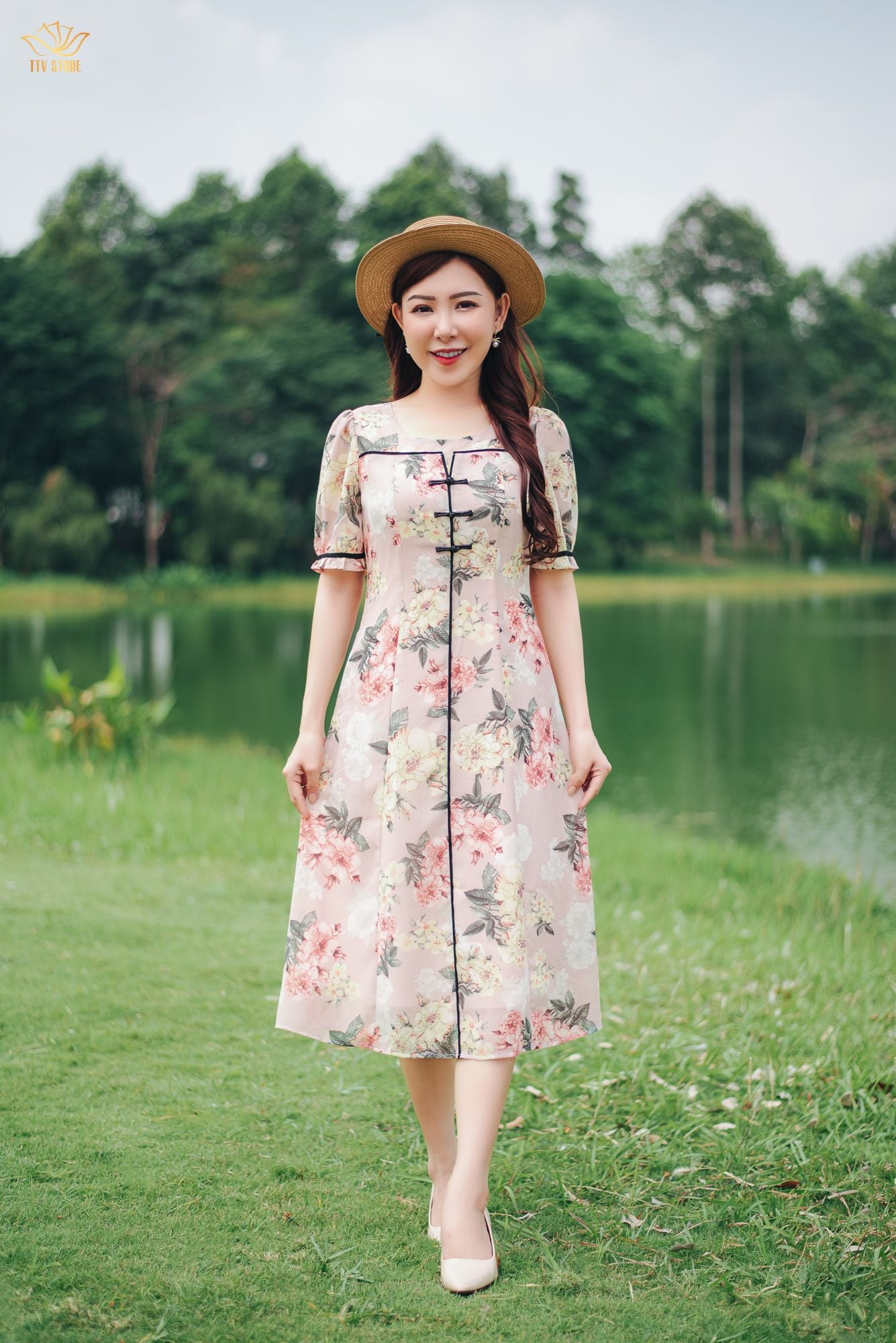 Đầm suông - Cổ tròn kết nút thắt tàu tay ngắn - CV - Hồng hoa - TTV1617