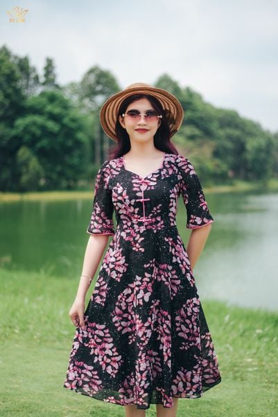 Đầm xòe - Cổ vuông tim nút thắt tàu tay lỡ - CD - Đen họa tiết - TTV1593