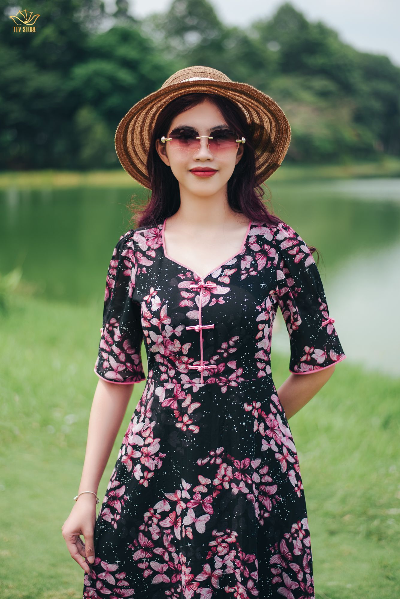 Đầm xòe - Cổ vuông tim nút thắt tàu tay lỡ - CD - Đen họa tiết - TTV1593