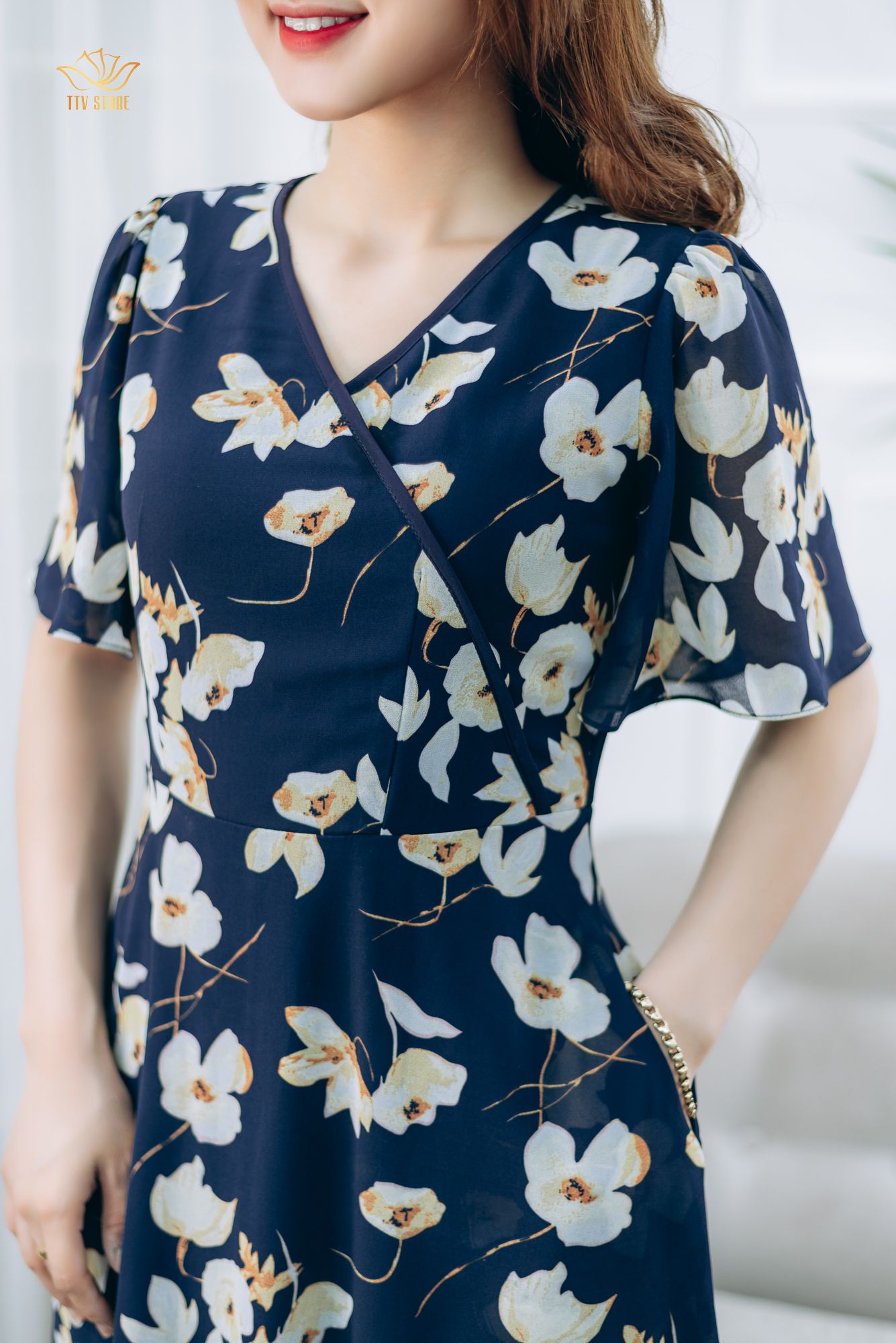 Đầm xòe - Cổ tim tay ngắn - CT - Xanh hoa - TTV1326