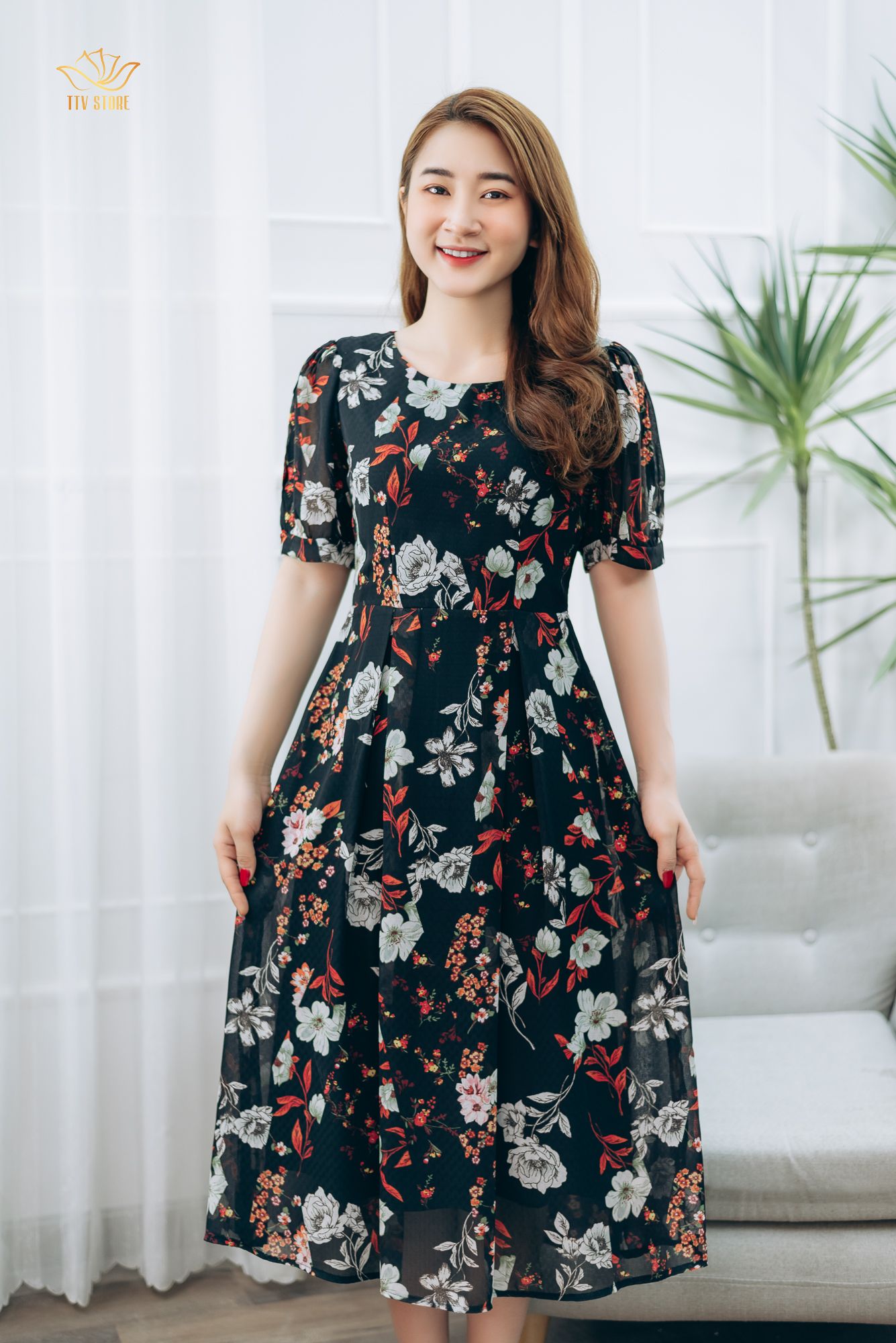 Đầm xoè - Cổ tròn tay bo - AH - Đen hoa trắng - TTV1309