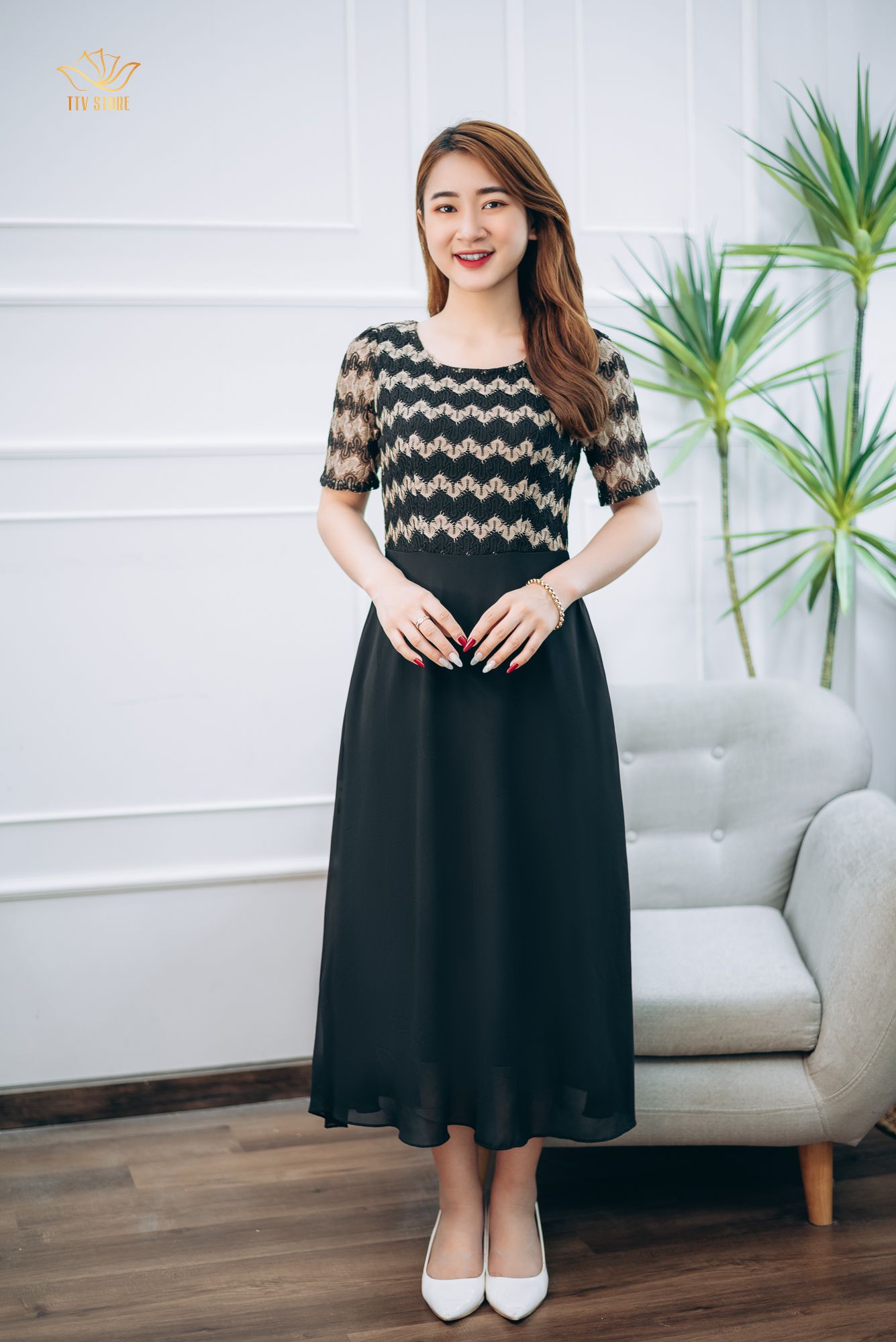 Đầm xòe - Cổ tròn tay ngắn - CT - Đen phối kem - TTV1341