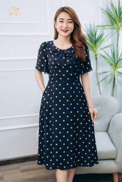 Đầm xòe - Cổ tròn nơ tay loe - CT - Xanh chấm bi nâu - TTV1363