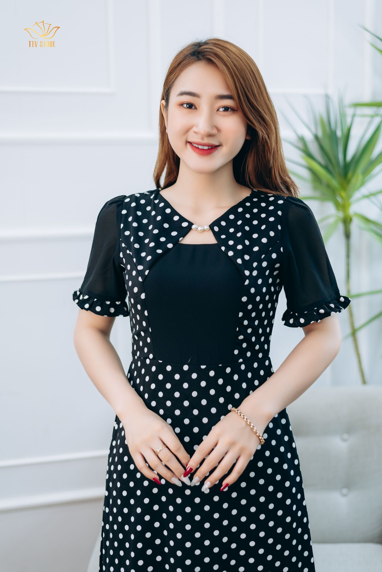 Đầm Form A - Cổ tròn tay lỡ - CT - Đen chấm bi trắng - TTV1366