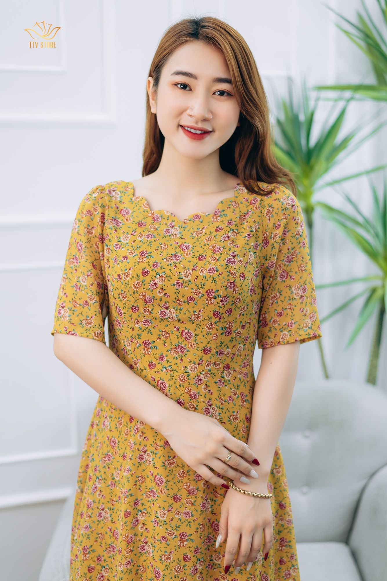 Đầm xòe - Cổ sóng nước tay ngắn - CV - Vàng Hoa - TTV1372