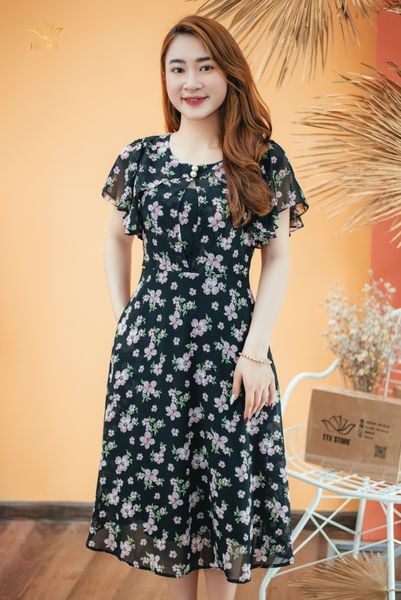 Đầm xòe - Cổ tròn kết ngọc tay bèo - CV - Đen hoa hồng - TTV1346