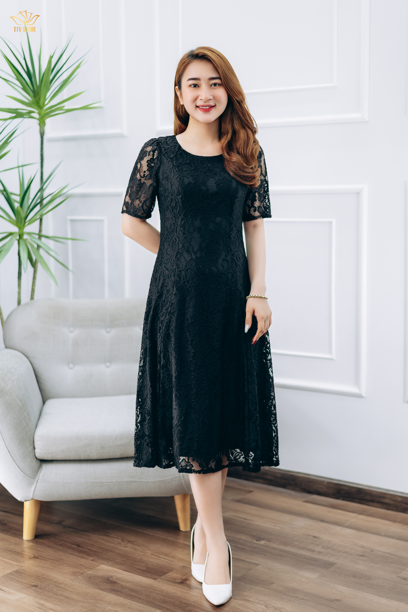 Đầm xòe - Cổ tròn tay ngắn - CT - Ren đen - TTV1369