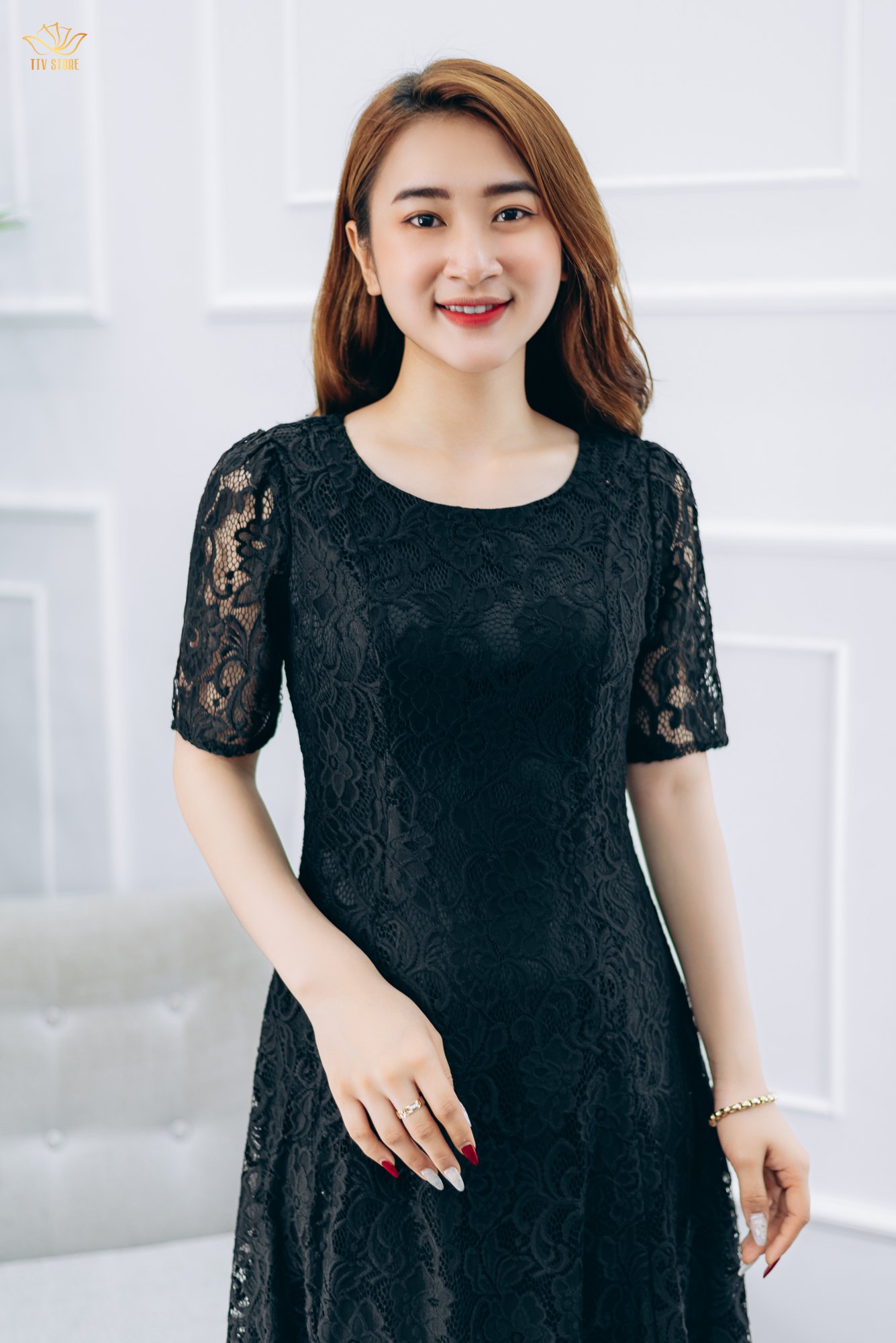 Đầm xòe - Cổ tròn tay ngắn - CT - Ren đen - TTV1369