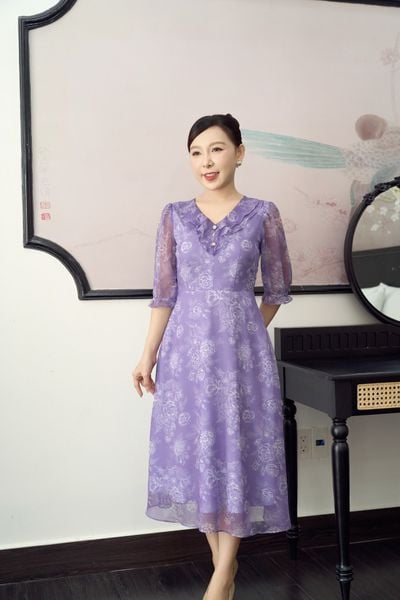 Đầm xòe - Cổ tim bèo kết nút tay lỡ - CV - Tím hoa trắng - TTV1921