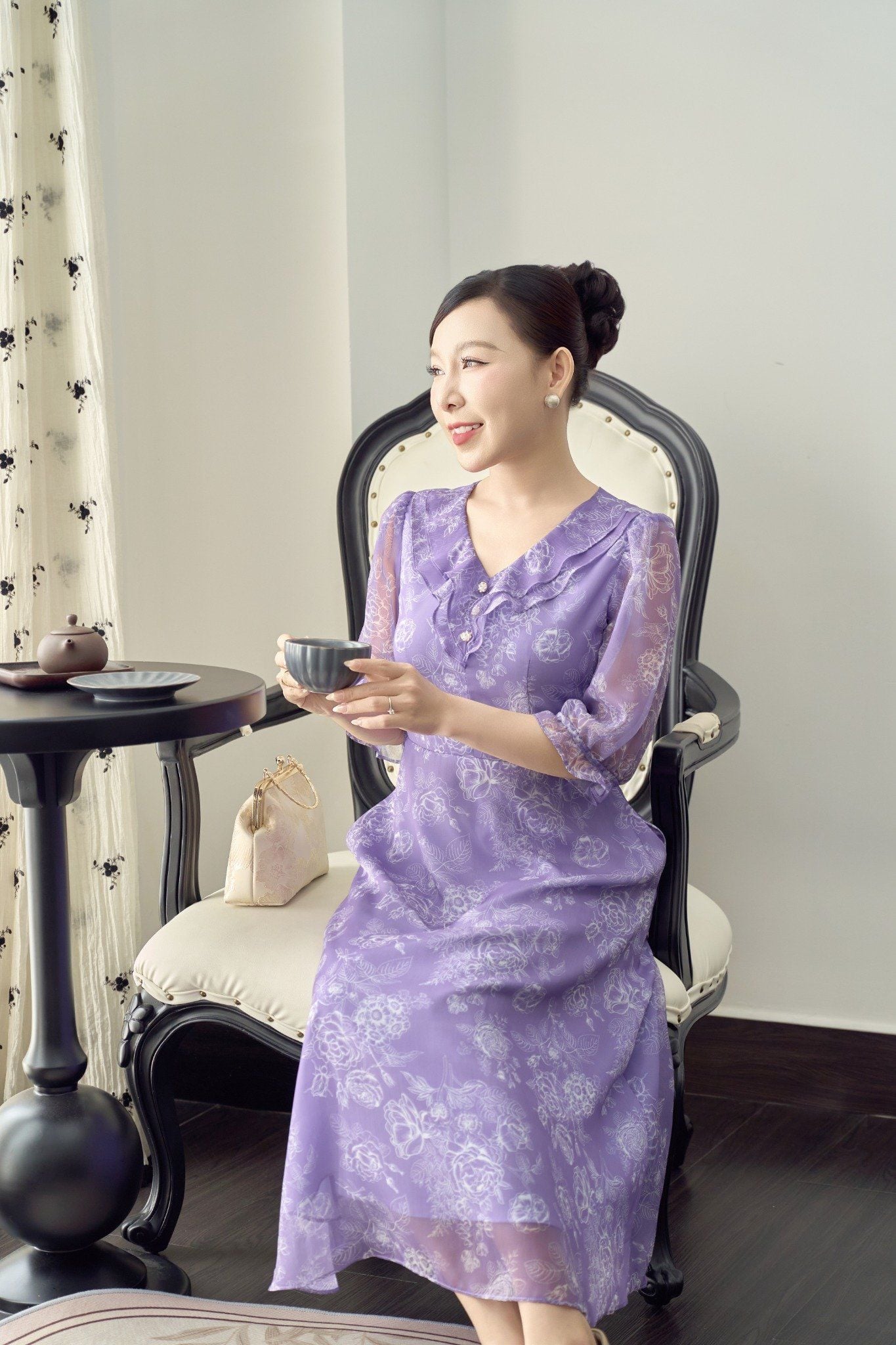 Đầm xòe - Cổ tim bèo kết nút tay lỡ - CV - Tím hoa trắng - TTV1921