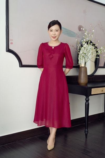 Đầm xòe - Cổ tròn đính đá khoét V tay lỡ - CT - Đỏ đô - TTV1896