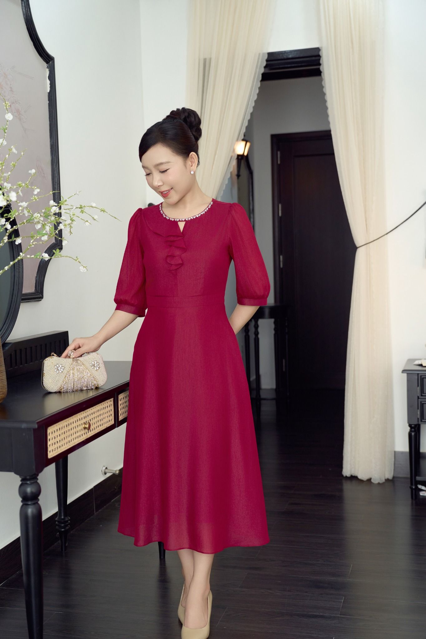 Đầm xòe - Cổ tròn đính đá khoét V tay lỡ - CT - Đỏ đô - TTV1896