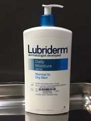 Lubriderm_Dưỡng Thể Daily Moisture Lotion (Lormal To Dry Skin) 709Ml