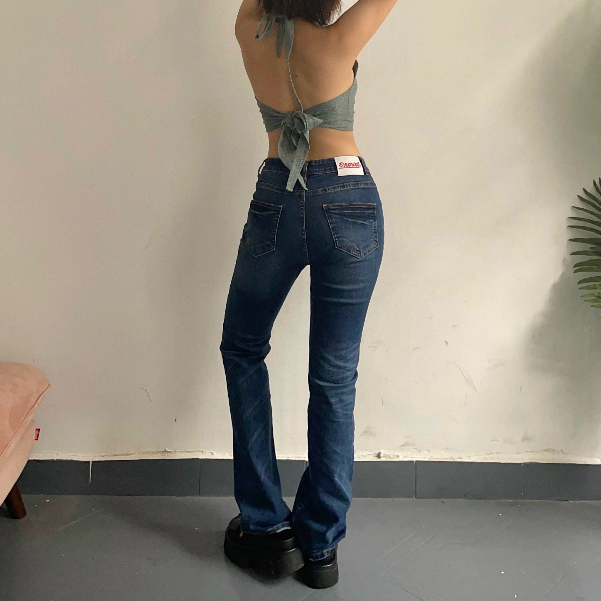  LOW RISE FIT JEANS 