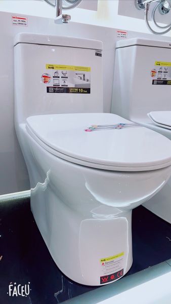 Bồn cầu nhập khẩu Tây Ban Nha BT-365 sứ cao cấp – Xả xoáy mạnh, tiết kiệm nước