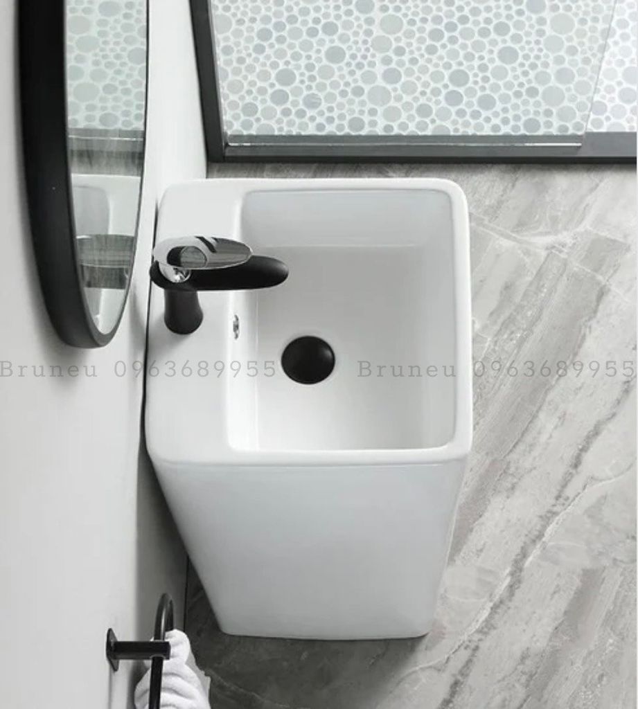 Trụ lavabo vuông liền chân BR 785