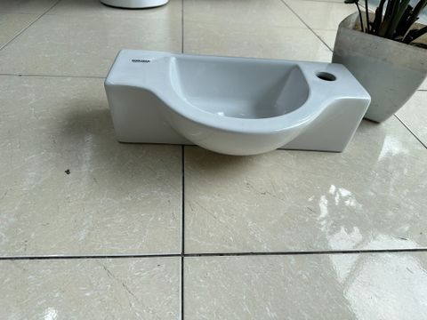 Chậu lavabo góc BR442512