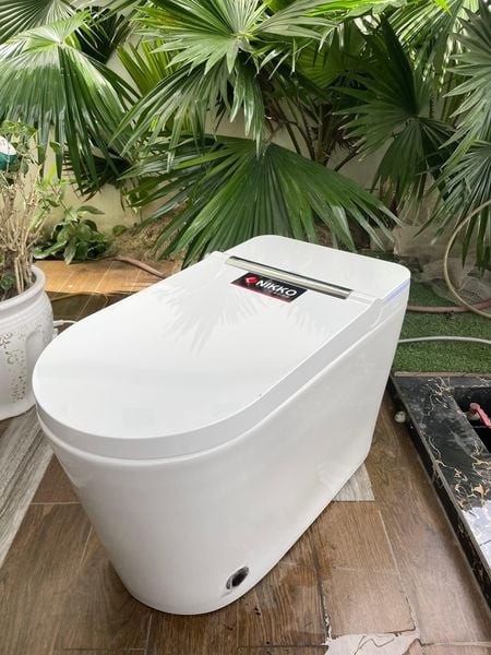 Bồn cầu thông minh siêu chống nước C1805S2