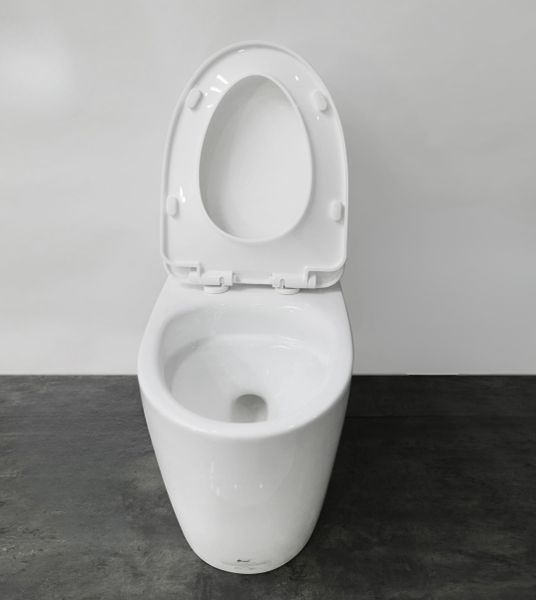 Bồn cầu liền khối LK137