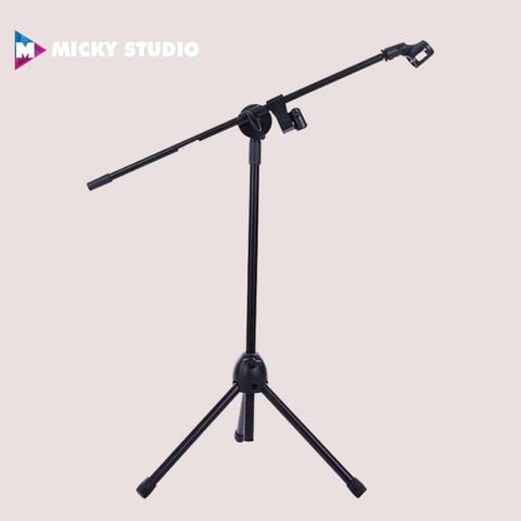 Chân đỡ micro đứng đỡ được nhiều loại mic , chắc chắn tiện lợi