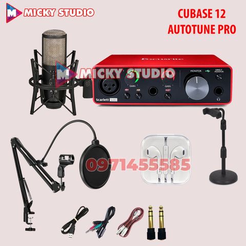 Combo micro AKG P420  Sound card Focusrite scarlett solo gen 3