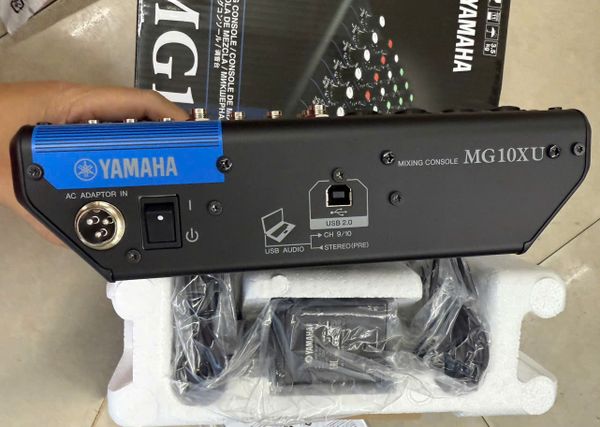 Bàn Trộn Mixer Analog Yamaha MG10XU