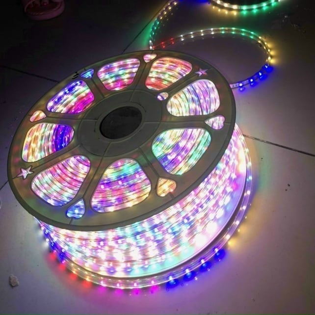 Led dây đuổi màu 2 hàng bóng 2835 - cuộn 100m - 220v
