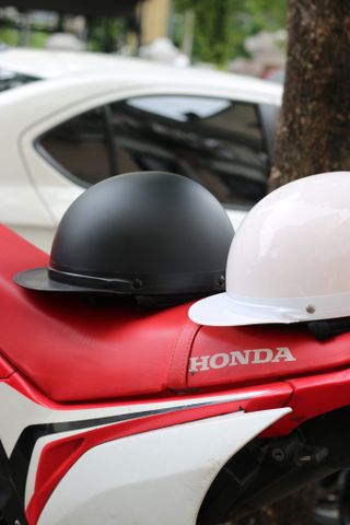 Raw Boso Trắng V. Trắng Bóng