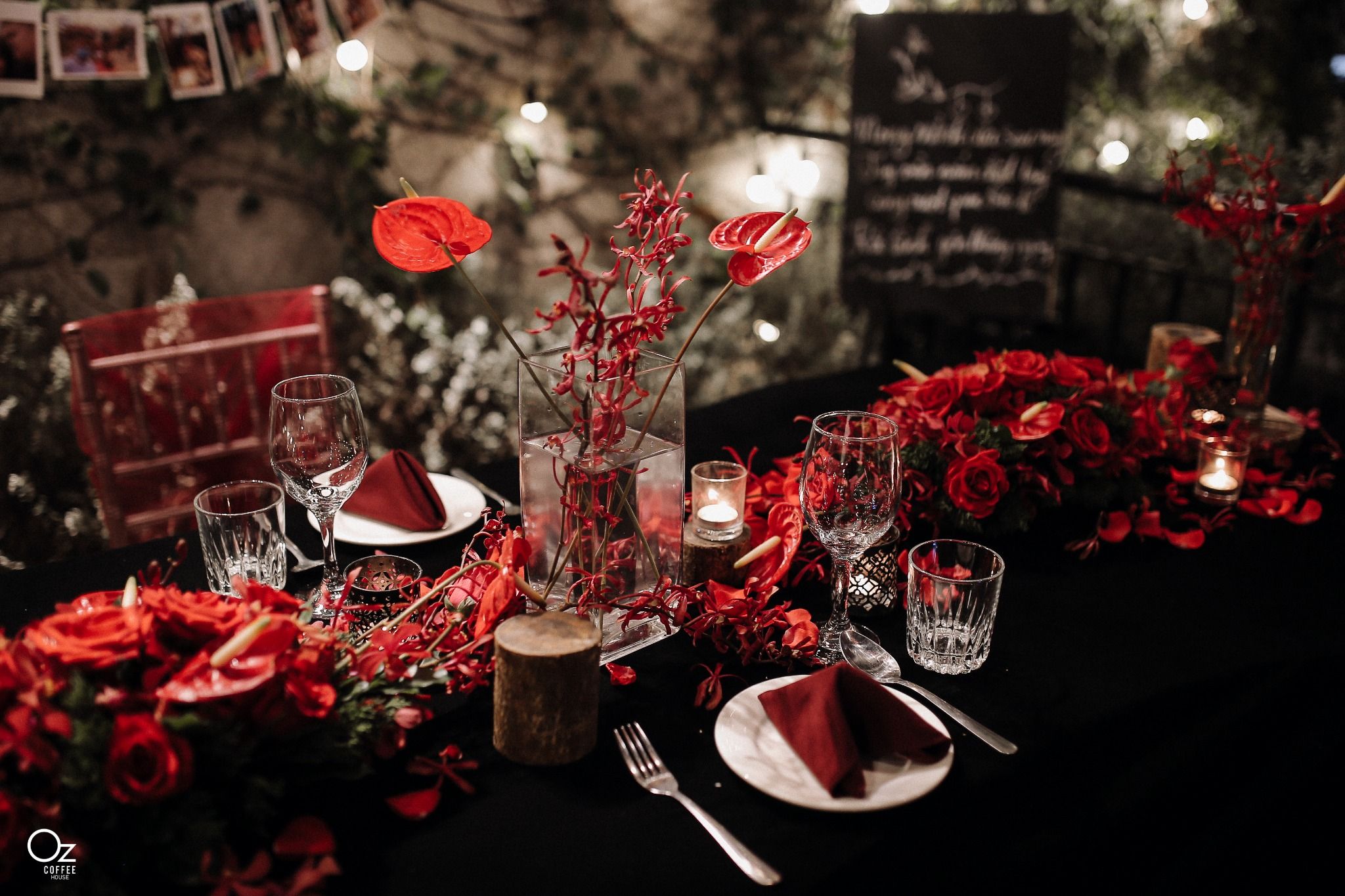  COUPLE - BAN CÔNG - RED - OZ_HTC 