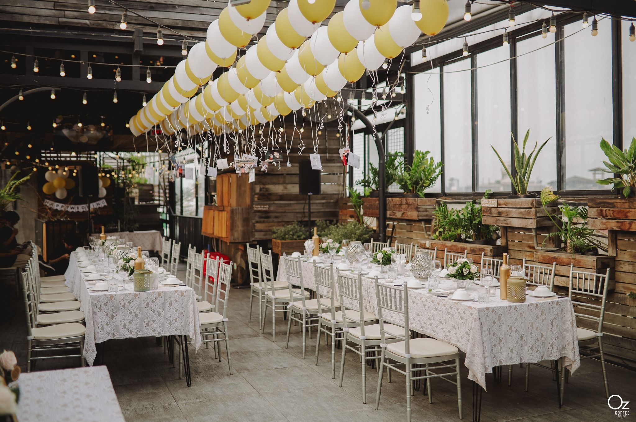 PRIVATE  CONCEPT SWEET  LIGHT ROOM  GROUP  OZLVS  Oz Coffee House