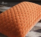 Gối họa tiết lục giác màu cam